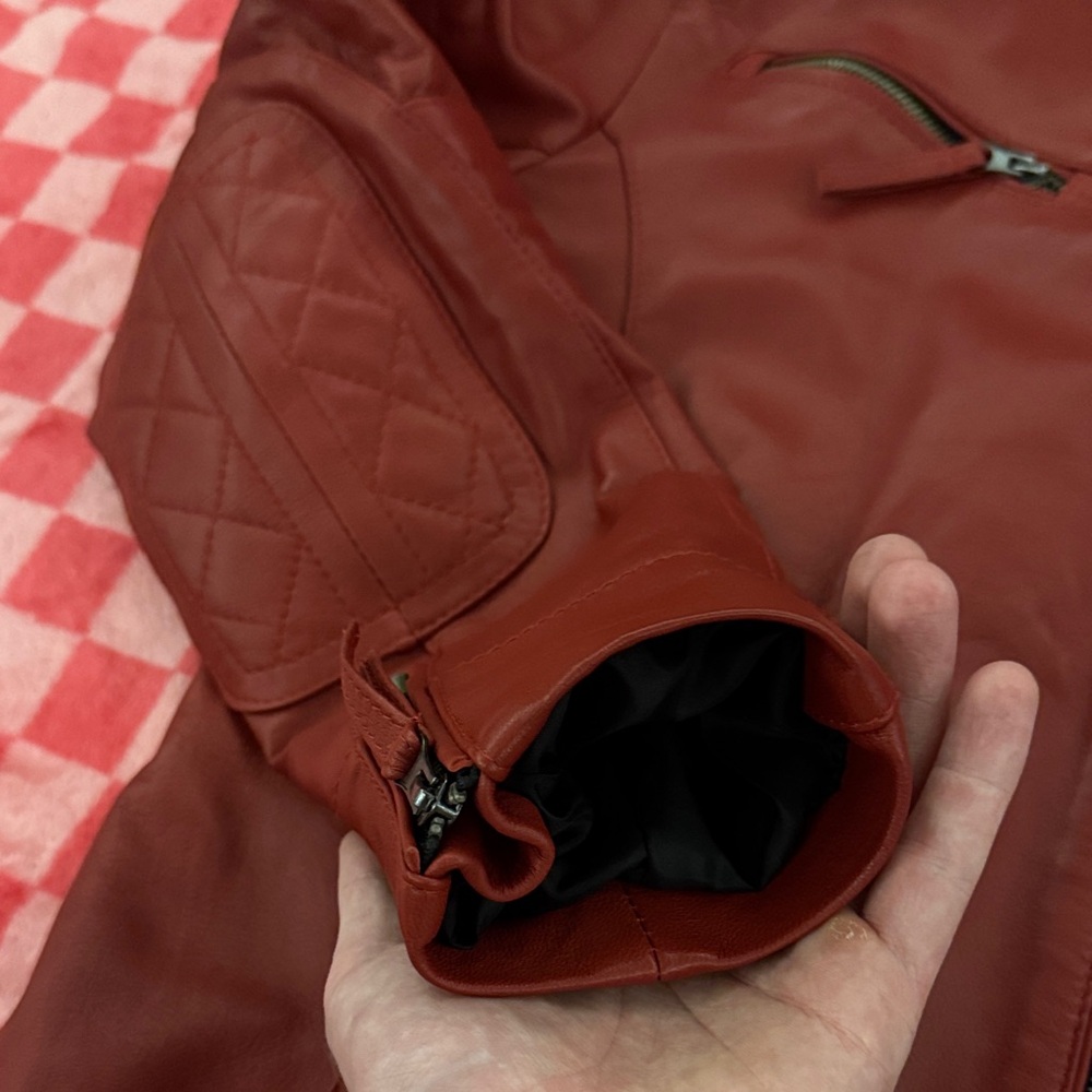 Men's Authentic Leather Jacket - Muscle Fit - Picture 5 of 10